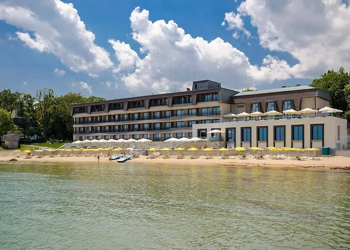 Hvd Nympha Hotel - Private Beach & Free Parking