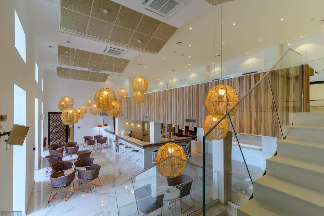 Ośrodek wypoczynkowy Hvd Nympha - Private & Free Parking 4*